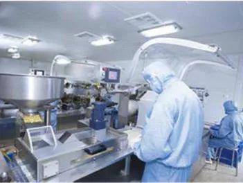 中考后未上高中怎么辦？藥品生產(chǎn)技術(shù)開(kāi)發(fā) 一條值得初三家長(zhǎng)關(guān)注的特色成才路